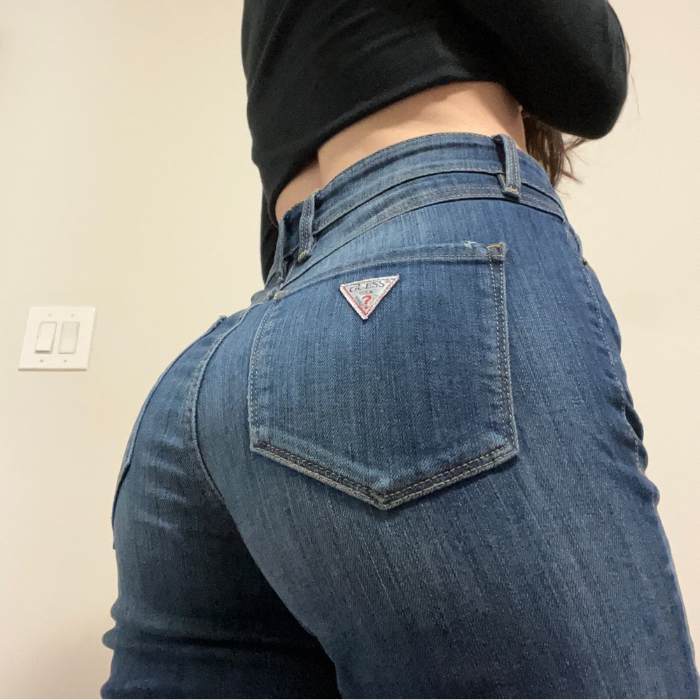 GUESS 1981 SKINNY FIT